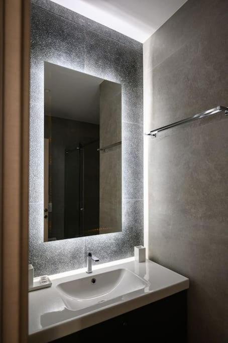 Irakleidon Apartment Next To Akropolis Афины Экстерьер фото